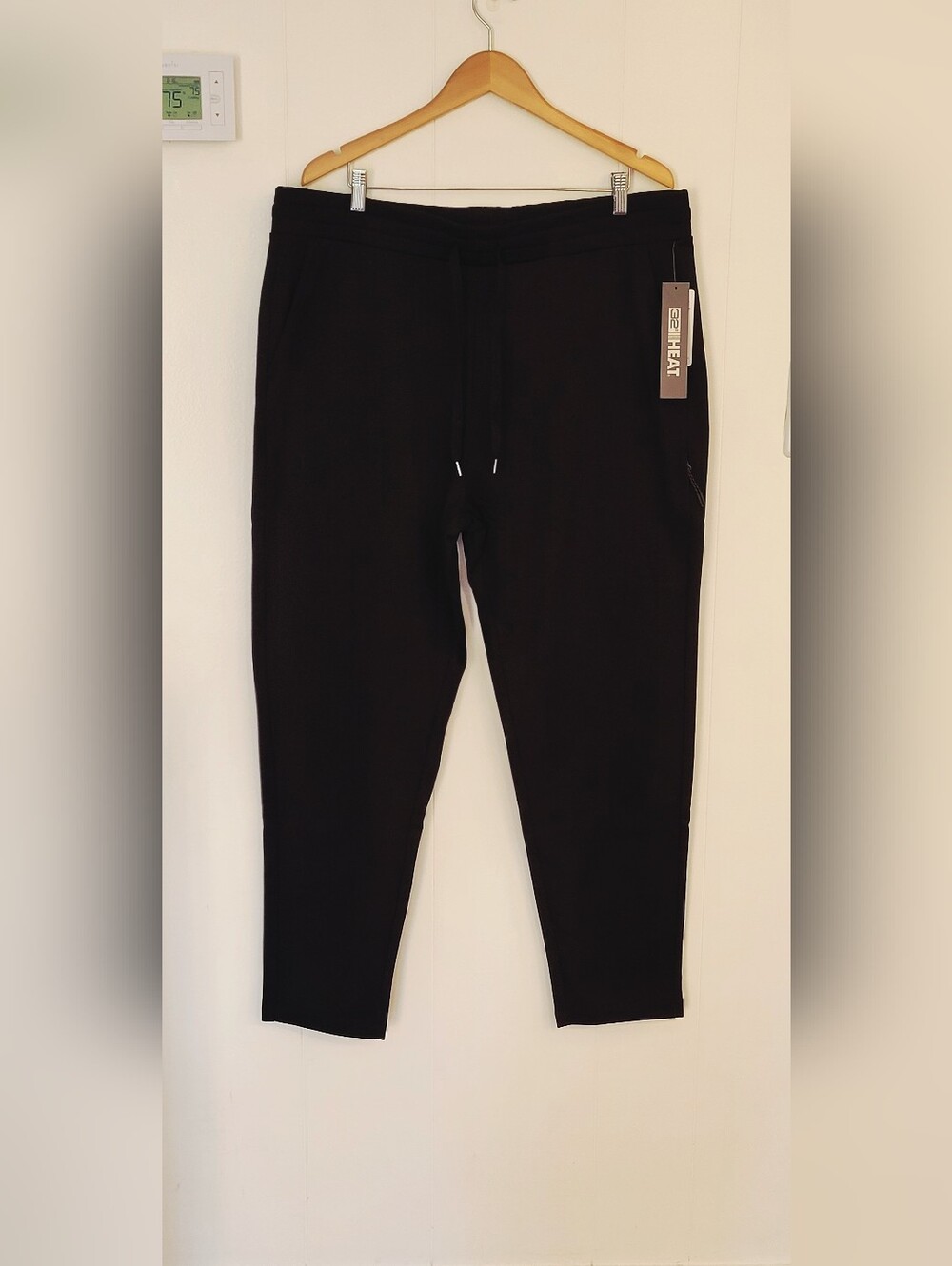 32 Degrees Men's Black Stretch Jogger Sweatpants